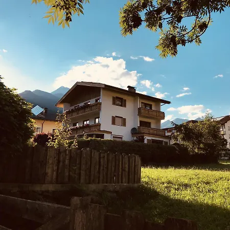 Gaestehaus Schneeberger *